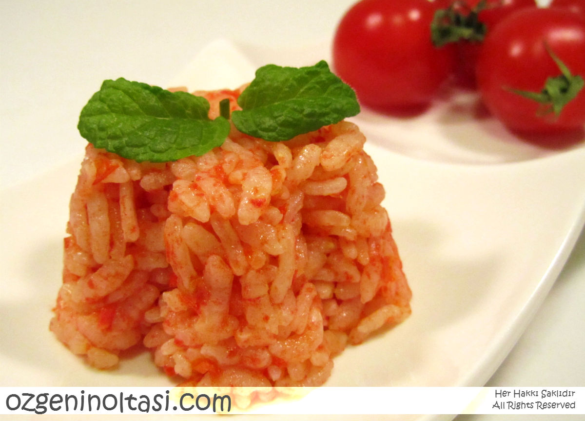 Domatesli Pilav