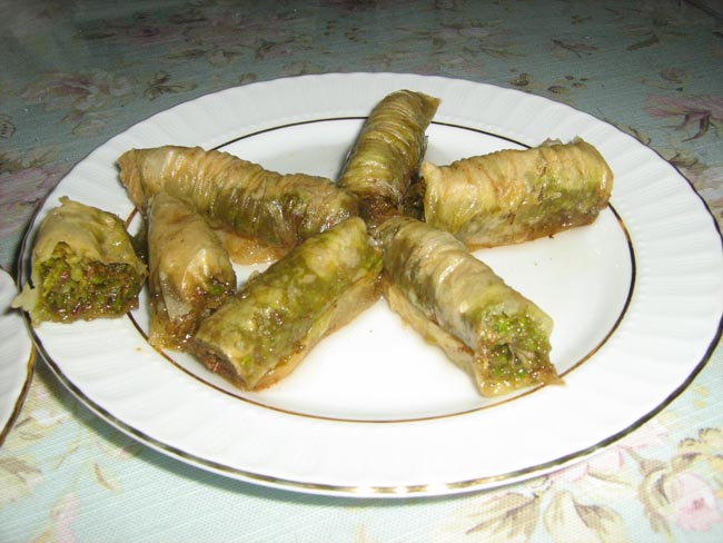 Fıstıklı Sarma