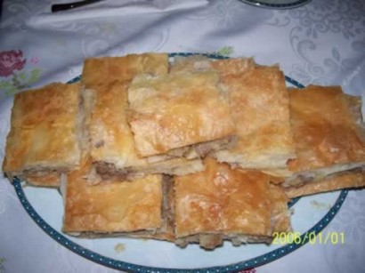 Sade Börek..elde Acilarak Sade Börek..elde Acilarak